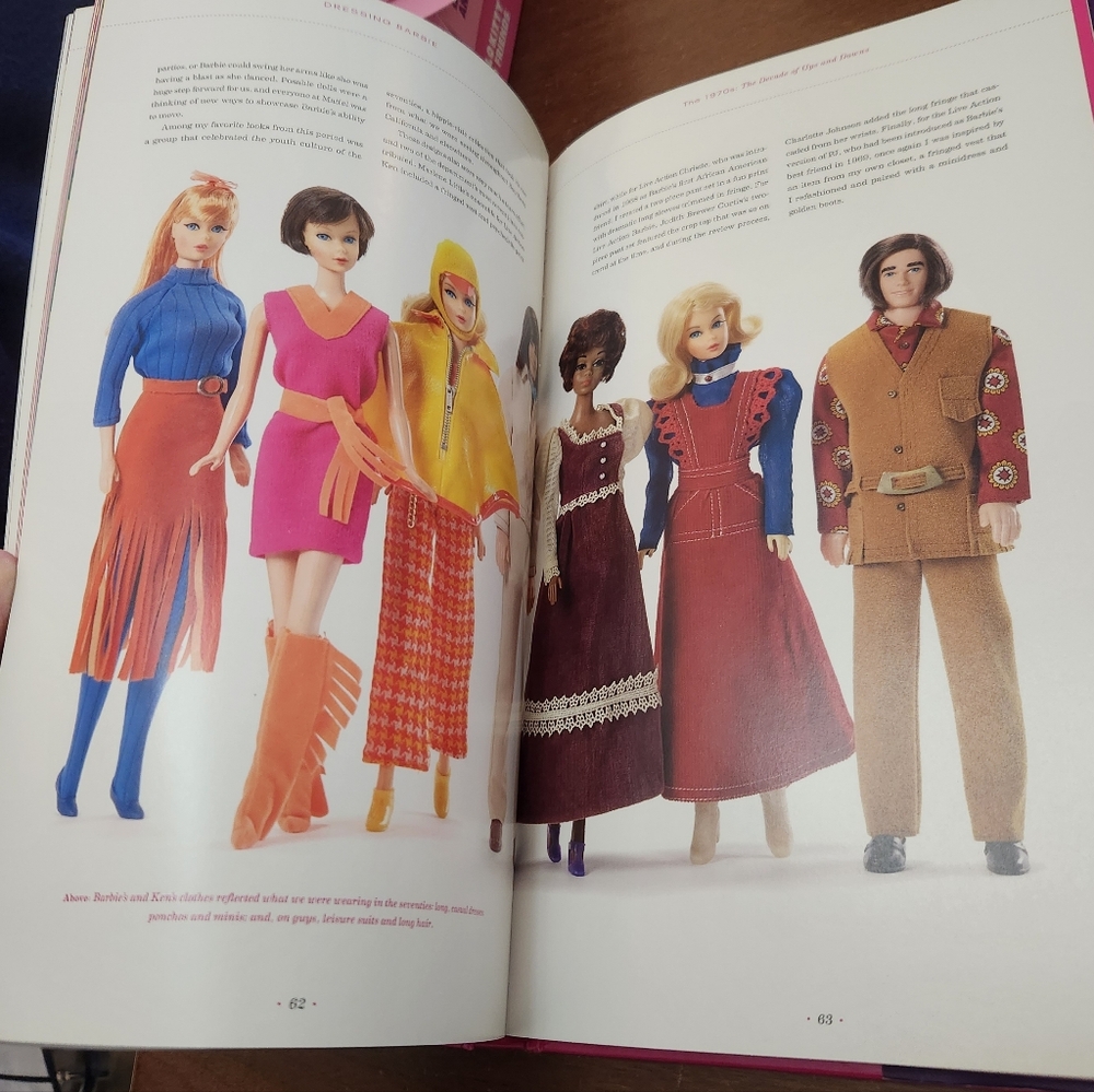 Dressing Barbie Hard Cover Book In Dust Cover 160 Pages EUC - Picture 9 of 16